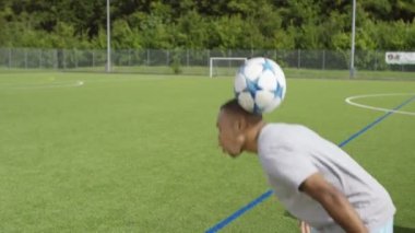  futbol oyuncuları top becerileri gösterilen