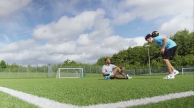  futbol oyuncuları top becerileri gösterilen