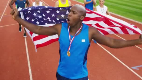Atletizm takım zafer kutlamak — Stok video