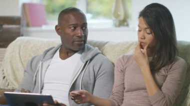 Çift hane hesapları yapıyor