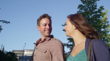 Çift parktan yürüyerek