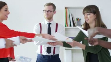 ofis toplantı iş grubu