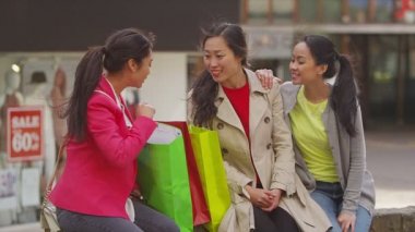  alışveriş arıyorum arkadaşlar 