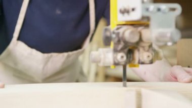Şerit testere ile kesme kereste marangoz