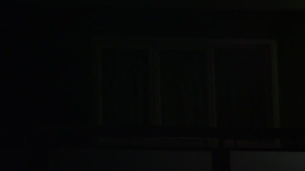 伦敦公寓楼的窗口 — 图库视频影像