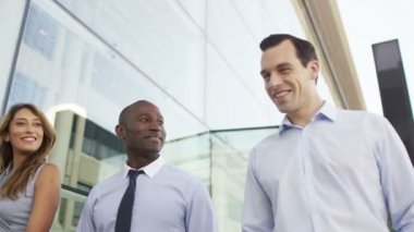 iş takım yürüyüş ofis binası dışında