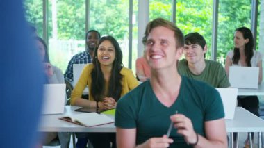 öğrenci öğretmen için dinleme