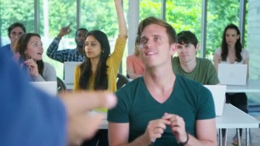 öğrenci öğretmen için dinleme