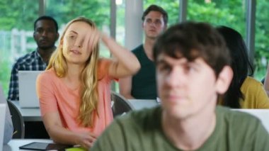 öğrenci öğretmen için dinleme