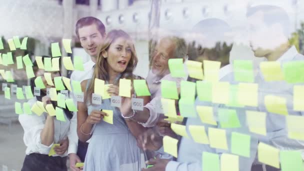 Verksamhet team brainstorming för idéer — Stockvideo