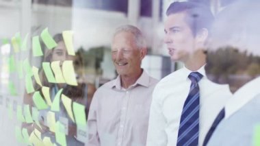 beyin fırtınası fikirlerini için iş takım