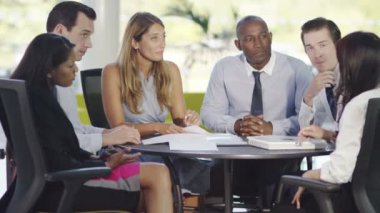 iş grubu office fikirleri tartışmak