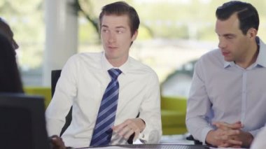 bir anlaşma müzakere iş grubu