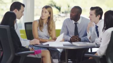 iş grubu office fikirleri tartışmak