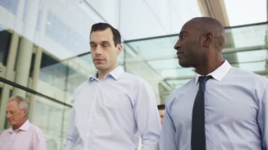 iş grup yürüyüş dış ofis