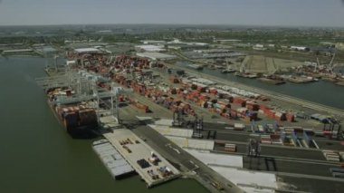 Nakliye liman rıhtım