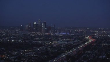 Los Angeles banliyölerinde geceleri