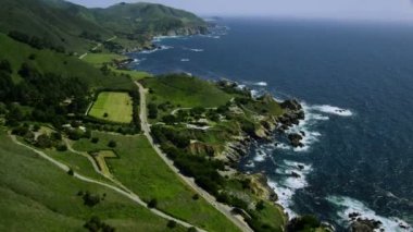 California kıyı şeridinde Big Sur
