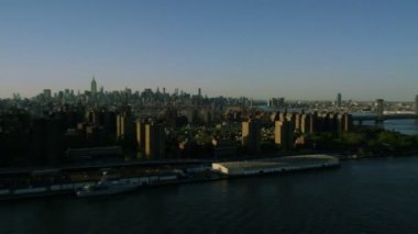 New York City cityscape ve gökdelenler