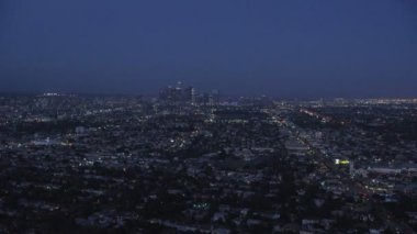 Los Angeles banliyölerinde geceleri