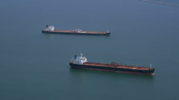 porte-conteneurs en mer près de San Francisco 
