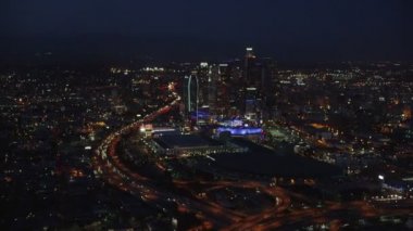 Los Angeles banliyölerinde geceleri
