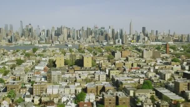 New York City skyline en wolkenkrabbers — Stockvideo