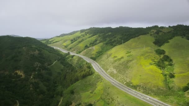 Estrada das colinas californianas — Vídeo de Stock