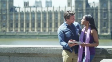 bilgisayar tablet ile çekici çift