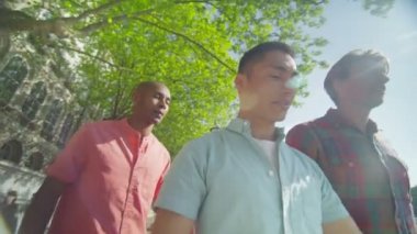 Londra haritaya bakıyordum arkadaşlar