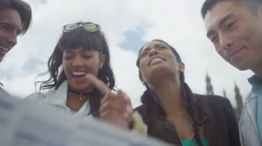 Londra haritaya bakıyordum arkadaşlar