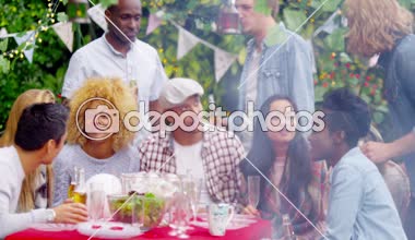 arkadaşlar barbekü partisinde bira içmek