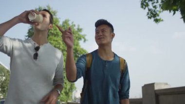 casual erkek arkadaş sohbet