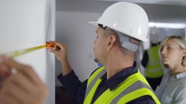 meslektaşım ile mühendis discussings sorunları