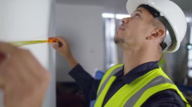 meslektaşım ile mühendis discussings sorunları