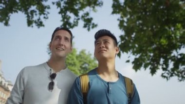 casual erkek arkadaş sohbet