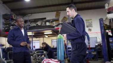 Garaj Atölye mekaniği