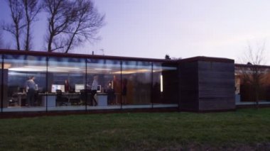 Ofiste çalışan iş ekibi.