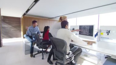 ofiste çalışan takım