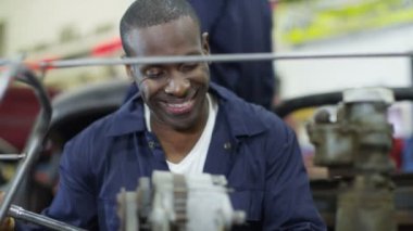 araçlarda çalışma mekaniği