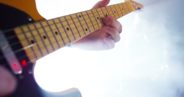 Guitarist performing in a rock band — Stock Video