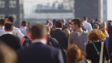  Londra yürüyen turist