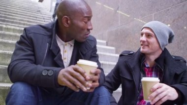 Erkek arkadaşlar bir beşlik ver