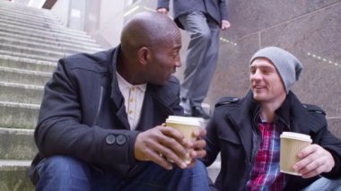 Erkek arkadaşlar bir beşlik ver