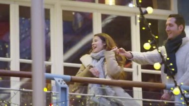 Noel zamanda alışveriş Çift