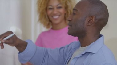 iki yeni ev duvar boyama