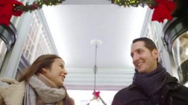 Noel zamanda alışveriş Çift