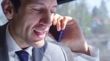 işadamı cep telefonu arama yapma
