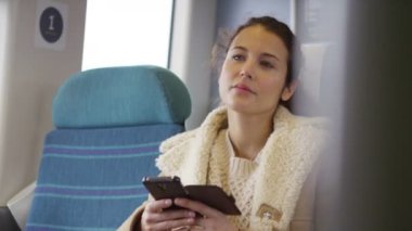 Smartphone kullanarak erkek