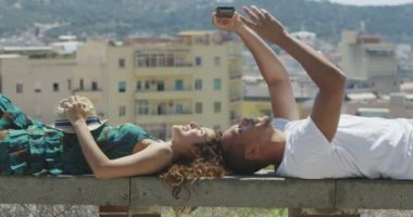  birbirlerinin çekim Çift